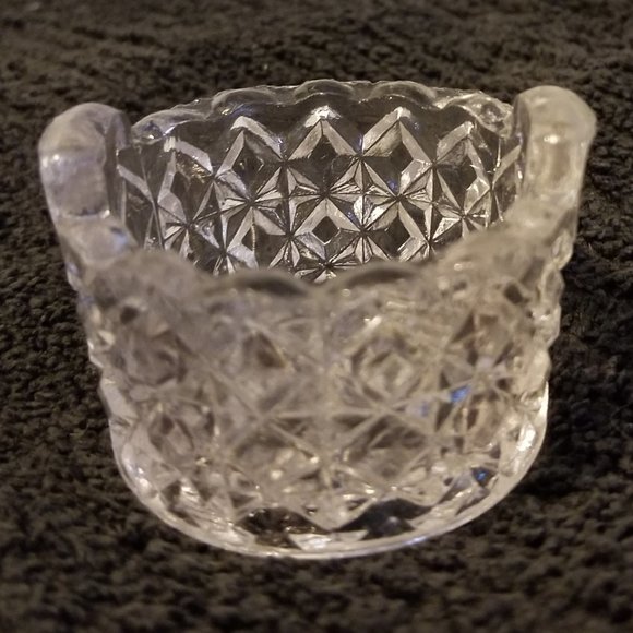 Tiny Crystal Cut Glass Basket Diamond Pattern - Picture 2 of 6